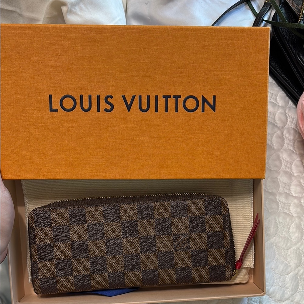 Louis Vuitton Damier Ebene clemence wallet